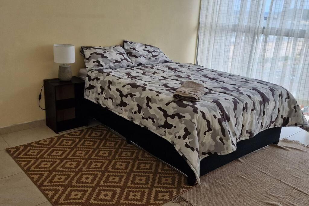1202 @10 South Apartment Durban